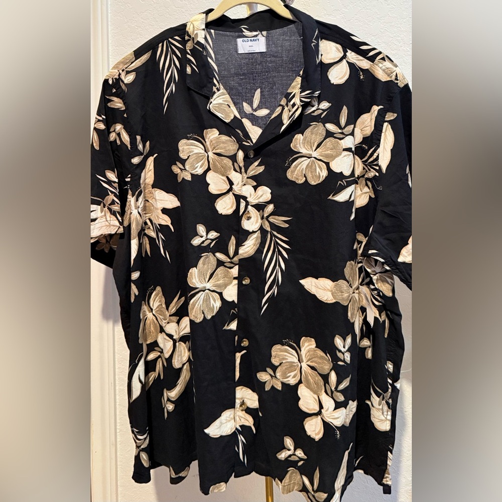 Men’s Old Navy Blue and Cream Shirt 3xl
